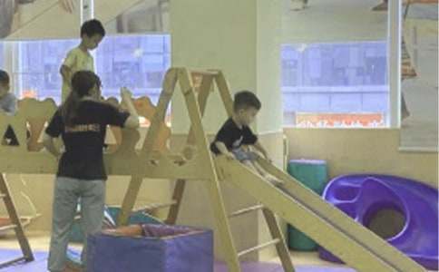 职业球员如何通过联赛提升竞技水平_1